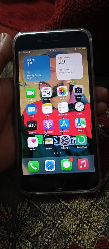 I phone 7 plus 128 gp 4 mont sim working argent sale 4