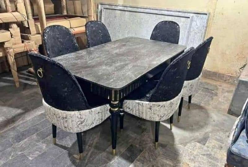 DINING TABLE / DINING CHAIRS SET / TABLE CHAIRS 4