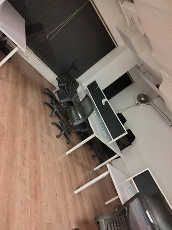 Vip fully furnished office for rent with services 6