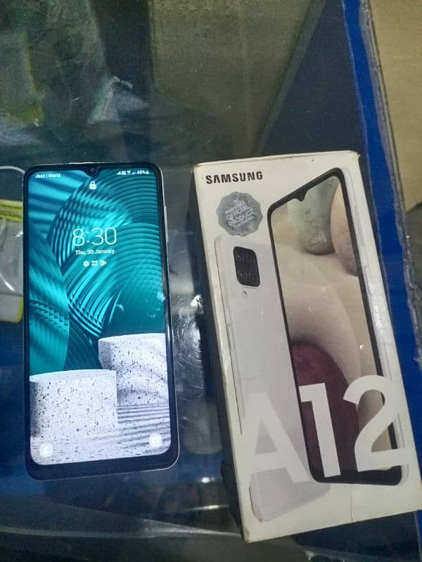 samsung a12 with box 4/128 urgent sale 2