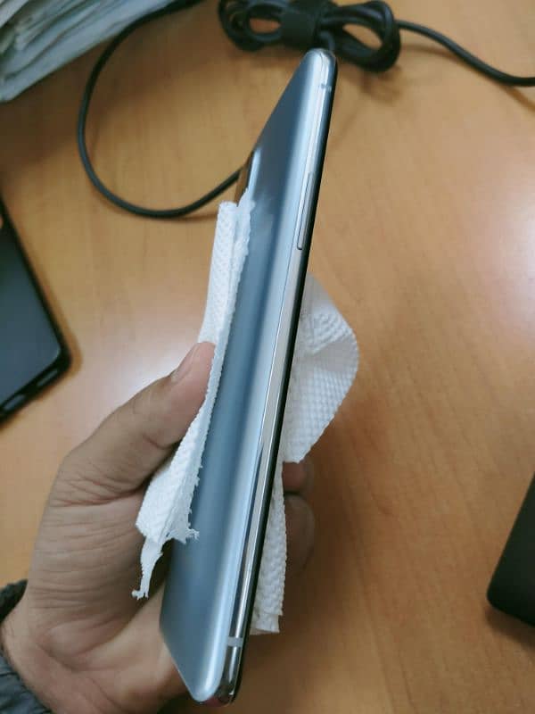 One Plus 8T 6