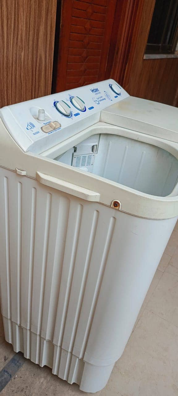 Haier 2 in 1 washing machine 1