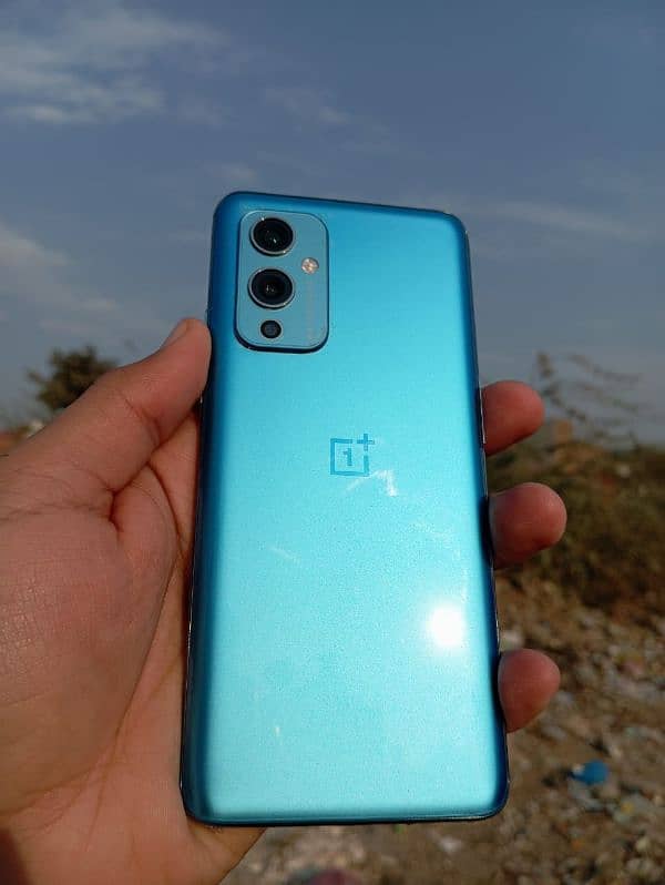 OnePlus 9   12/256 1