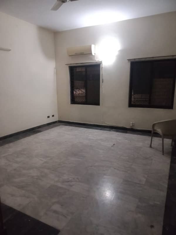 upper floor for rent in satellite town 0