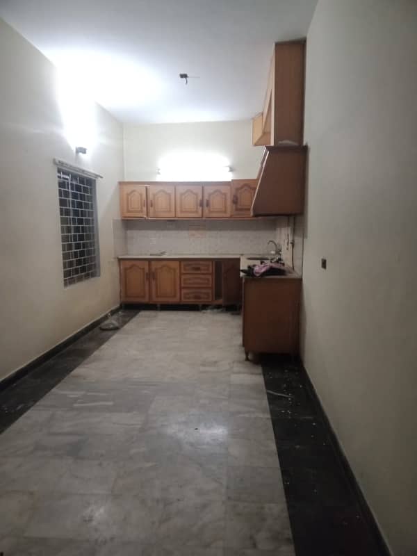 upper floor for rent in satellite town 1