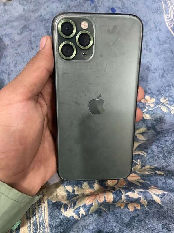 iPhone 11 por 8