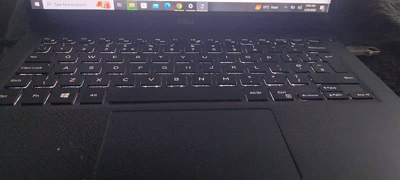 Dell XPS I5 7th generation 3