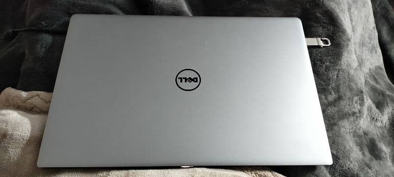 Dell XPS I5 7th generation 6