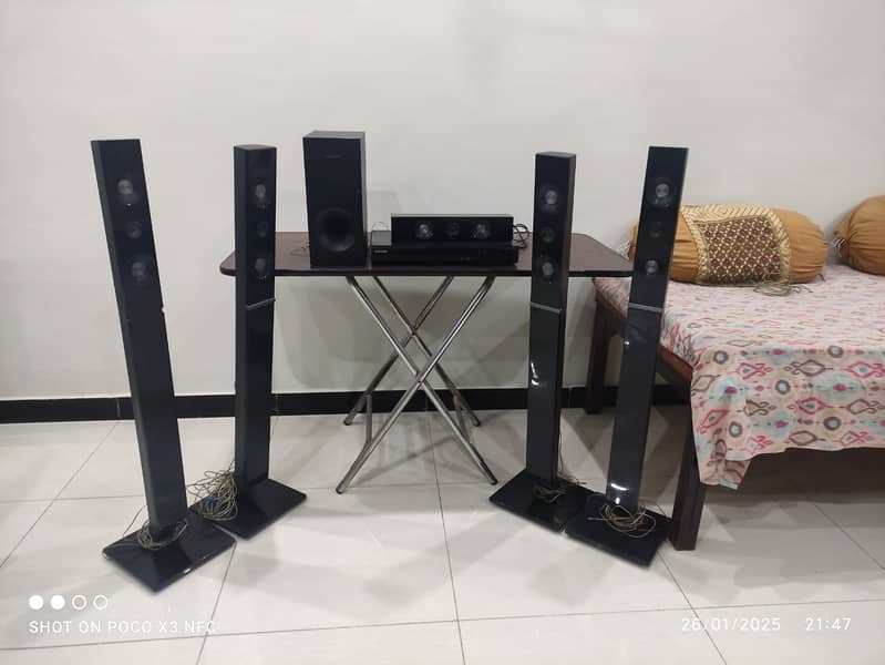 Samsung Home Theater System - Surround Sound 0