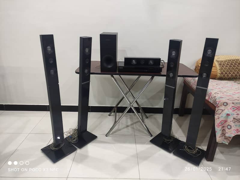 Samsung Home Theater System - Surround Sound 1