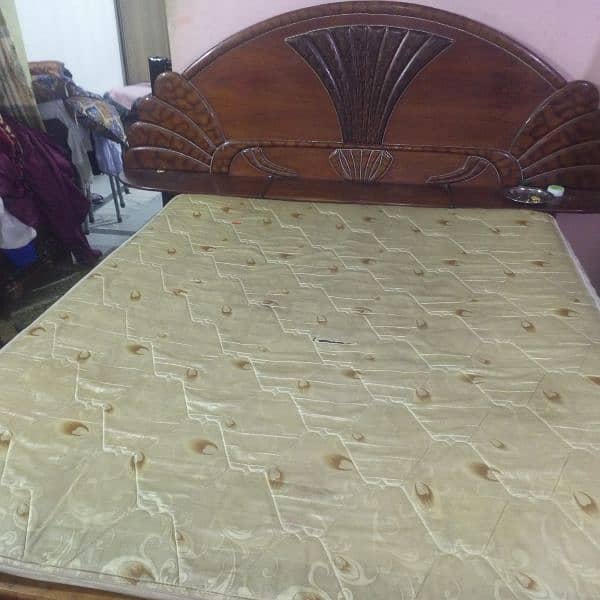 woden bed only bed is left matrss sold out 1