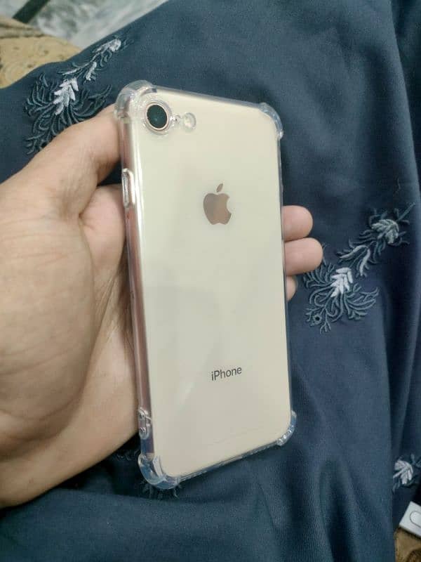 I phone 8 64 GB hai total original hai non pta hai 0