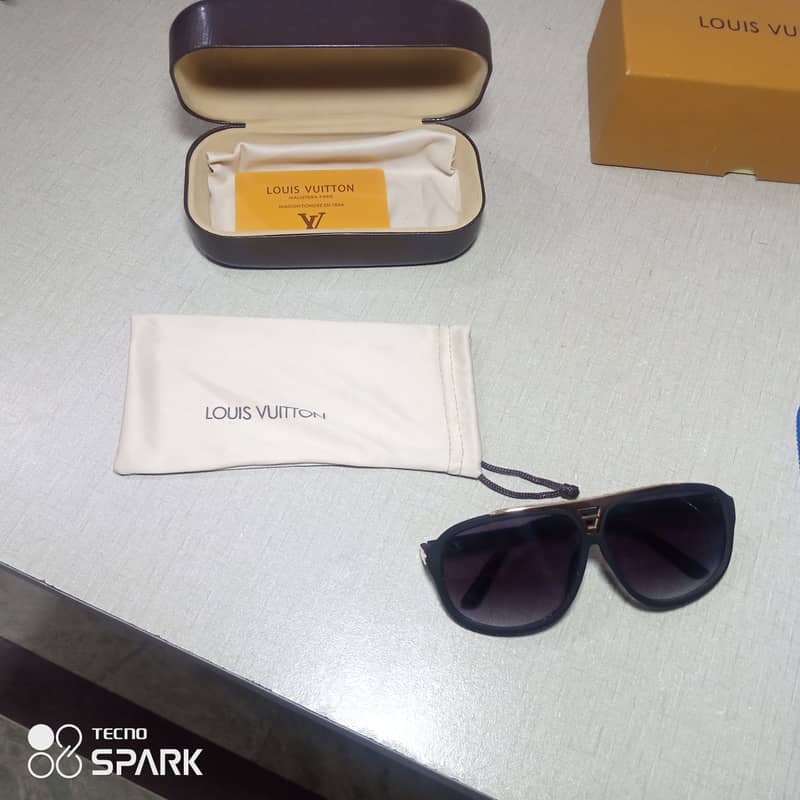 Louis Vuitton Sunglasses – Like New, Imported from Italy 5