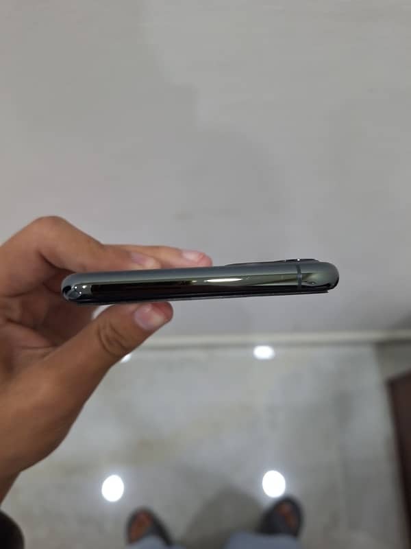 iPhone 11 Pro Max 256GB Non PTA FU 1