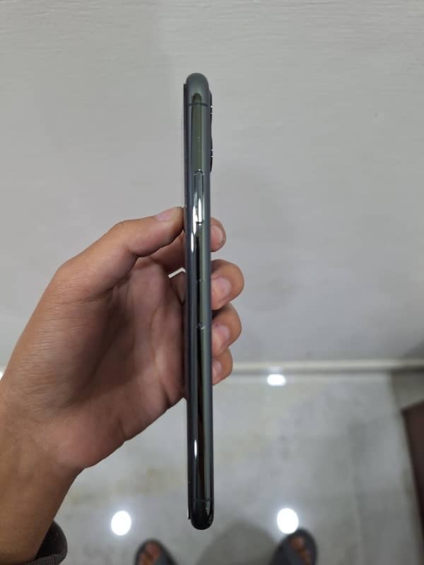 iPhone 11 Pro Max 256GB Non PTA FU 3