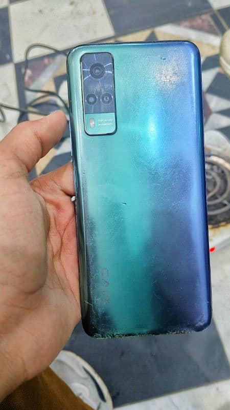 Vivo y 20 with box new condition 1