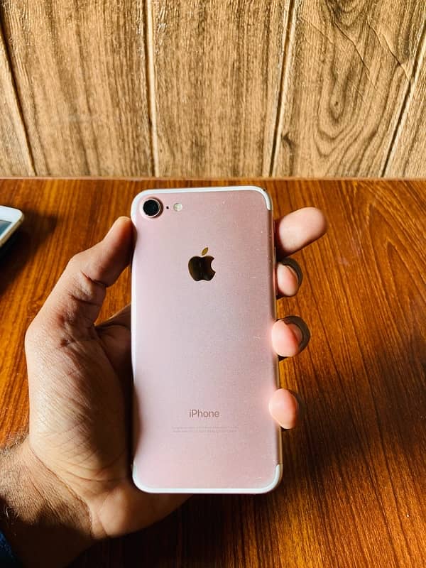 Apple iPhone 7 | 32G Storage | 4.7 inches Display | 8