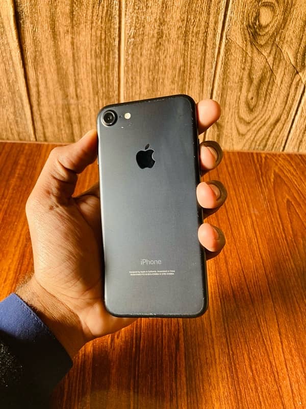 Apple iPhone 7 | 32G Storage | 4.7 inches Display | 10