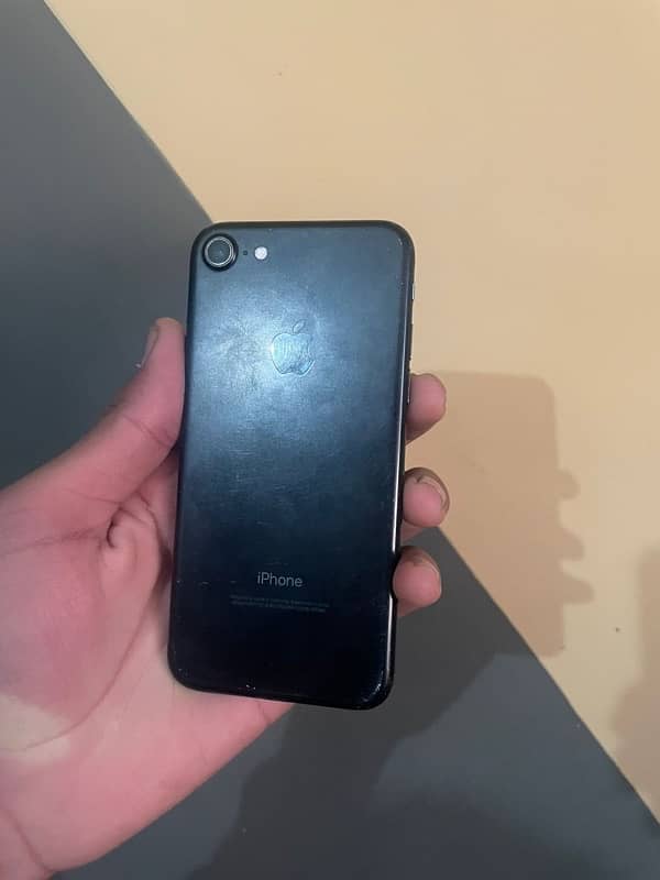 iPhone 7 non pta 32 GB 10/9 condition bypass 5