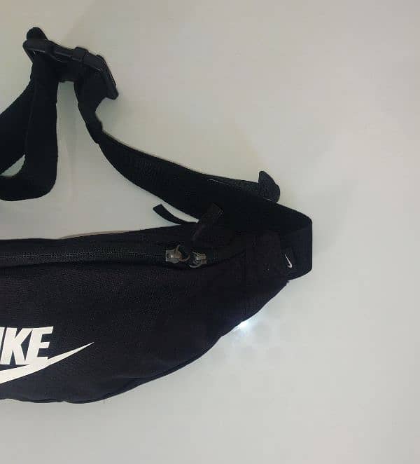 Original Nike fanny pack/ waist bag/ belt bag 3