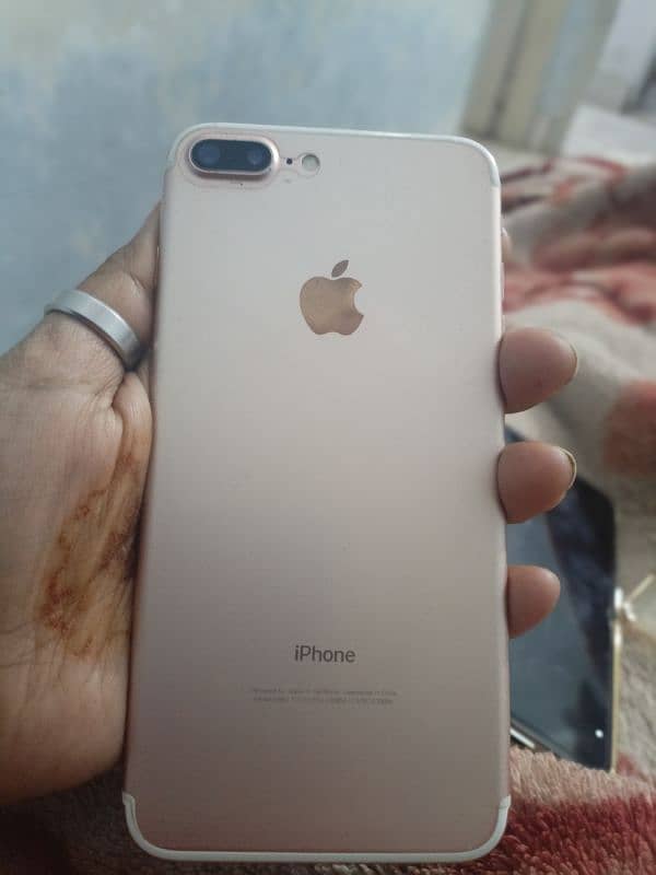 iphone7 plus 128gb 10/10 condition 1