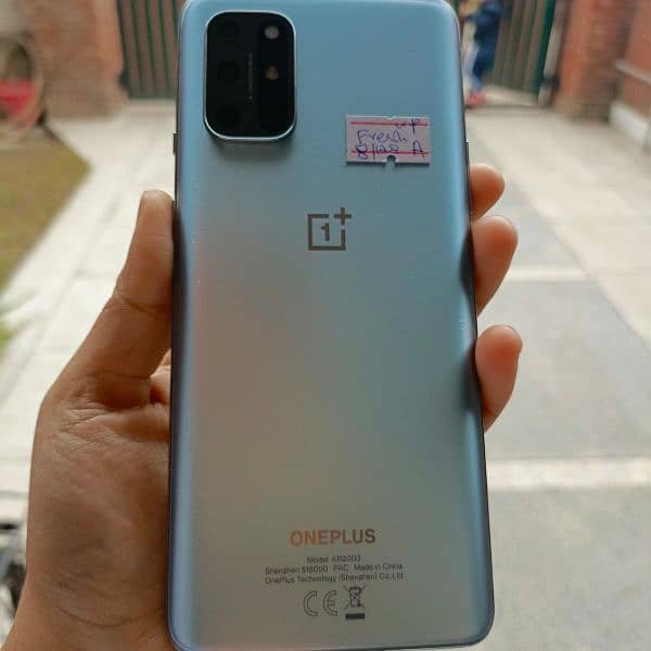 One Plus 8t. . . 10/10 water pack device. . . global dual sim approved 1