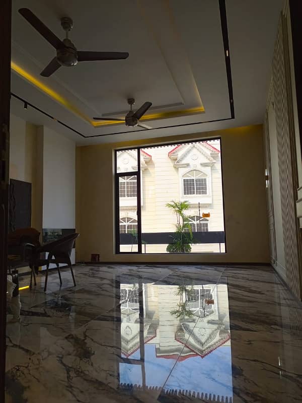 18.5 Marla very beautiful designer corner house , one unit 4 bedrooms with attached baths one drawing room 19