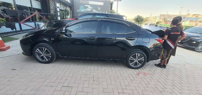 Toyota Altis Grande 2019 18