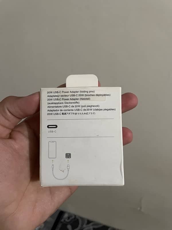 Apple Orginal Adaptor 1