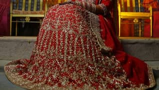 bridal lehnga with beautiful embroidery