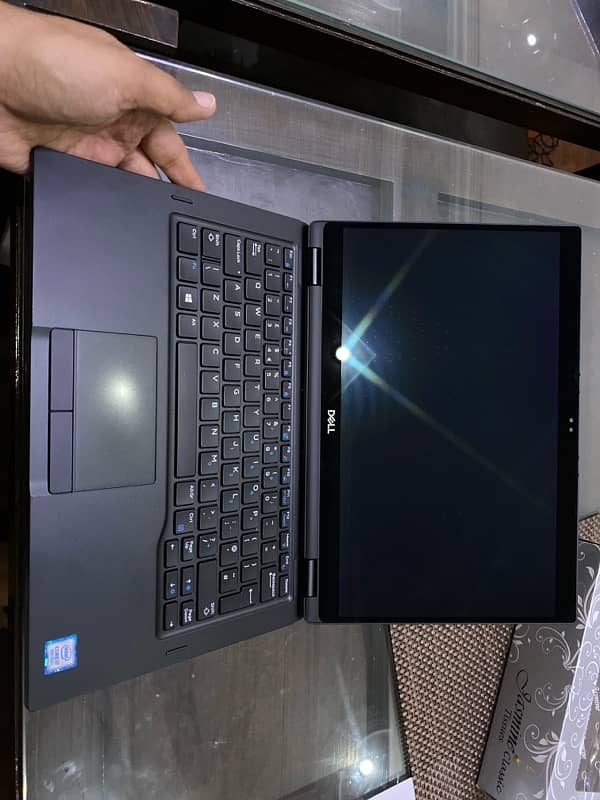 Dell Latitude 13 2-in-1.360 Fold. 16Gb Ram. 256Gb SSD. Full HD screen 5