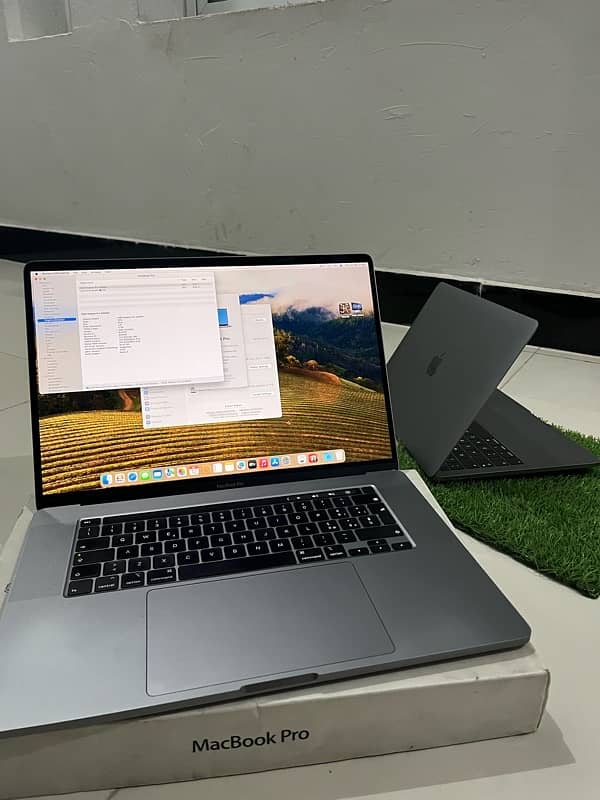 Apple MacBook Pro 2019 16”inch 32/1TB SSD Core i9 8Cores 0