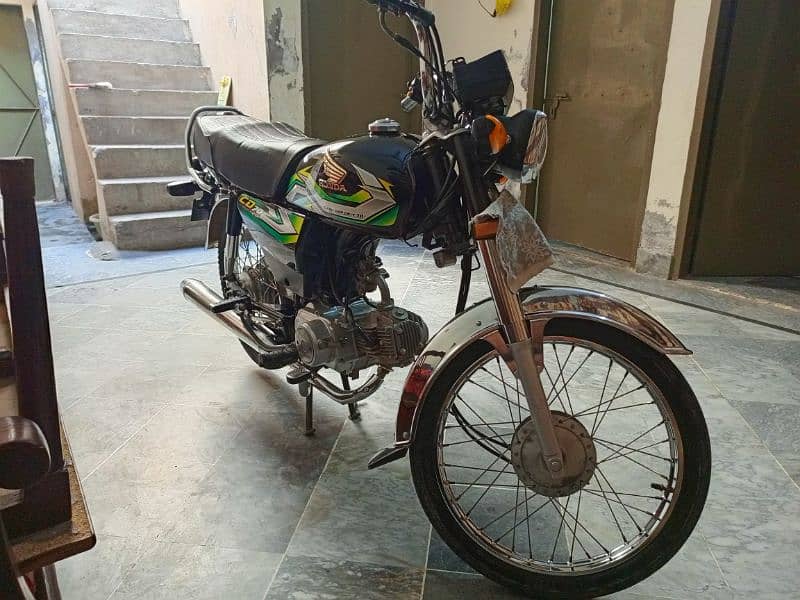 Honda CD70 3