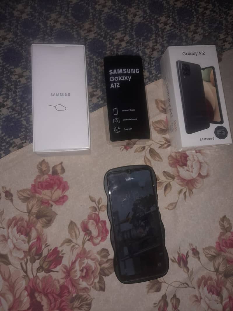 Samsung A12 4GB/64GB, 9/10 Condition with Box 7