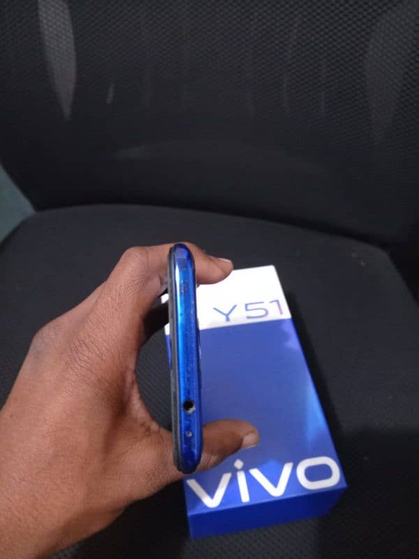 vivo y51 official PTA approved lush condition 4/128 gb 3