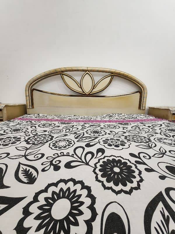 Deco paint double bed set for sale 0