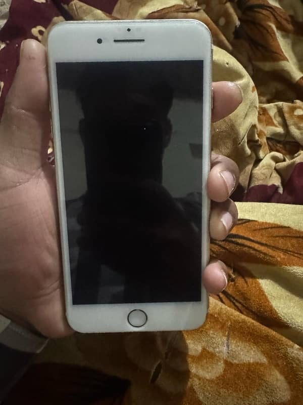 I phone 7 plus 32 gb 0