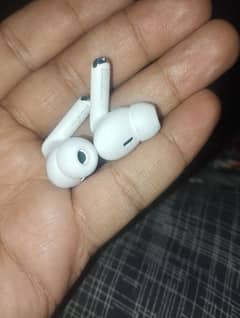 Lenovo earphones Bluetooth. . one day used brilliant condition