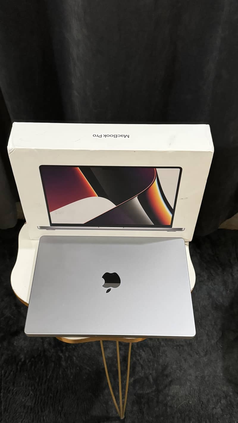 Macbook Pro 14 Inch 2021 M1 Pro Chipset 1TB 0