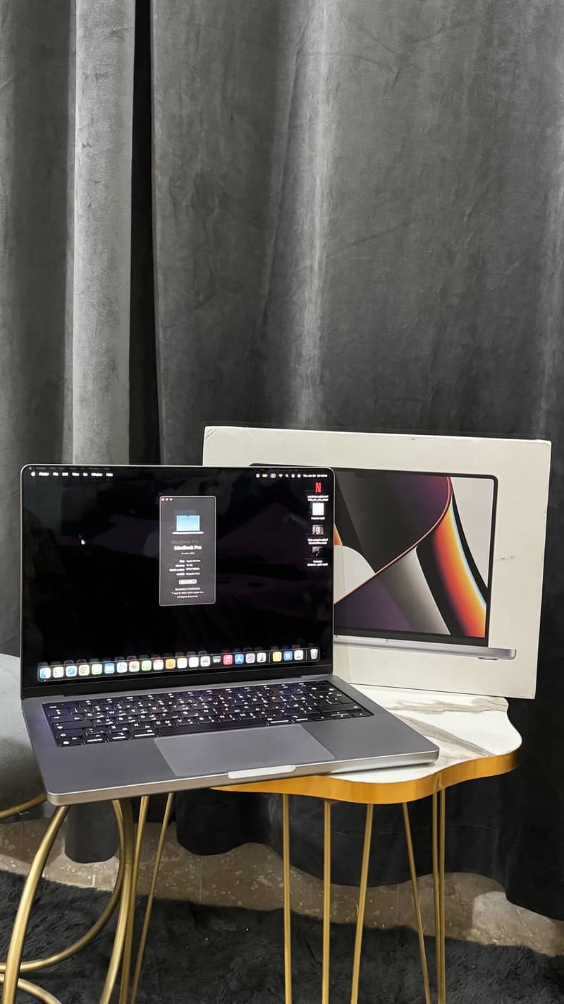 Macbook Pro 14 Inch 2021 M1 Pro Chipset 1TB 4