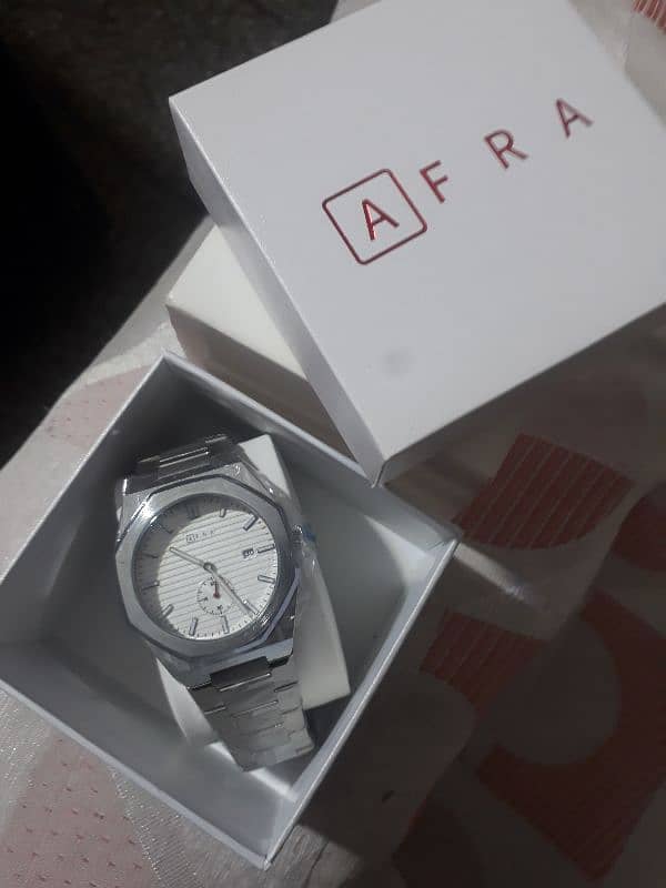 AFRA WATCH BRANDED NEW IMPORT FROM UAE STAINLESS STEEL WITH BOX PAKCK 4