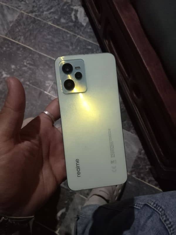 Realme 4+4 gb 128 gb 0