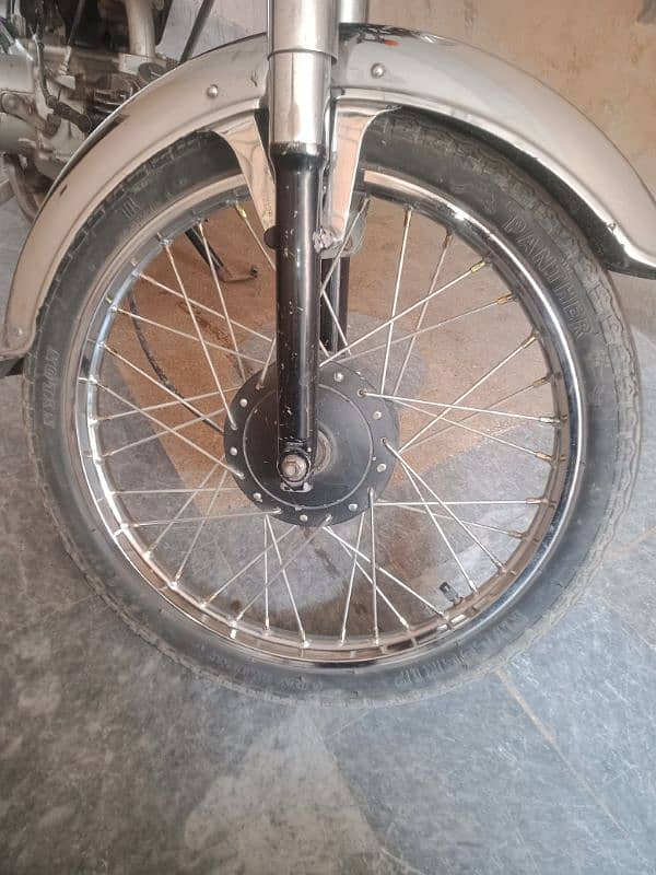 urgent sale Honda 70 3