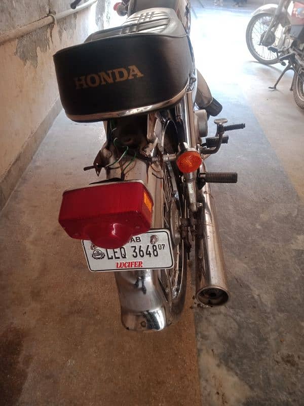 urgent sale Honda 70 6