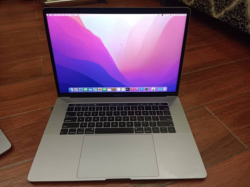 Apple MacBook Pro 2019 - Core i9,15-inch" (32GB/512GB) 4GB Graphics 0