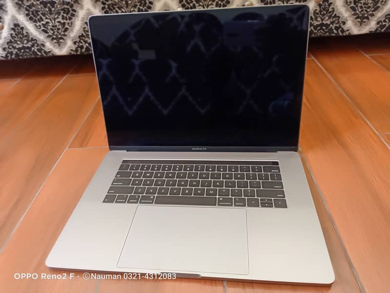 Apple MacBook Pro 2019 - Core i9,15-inch" (32GB/512GB) 4GB Graphics 1