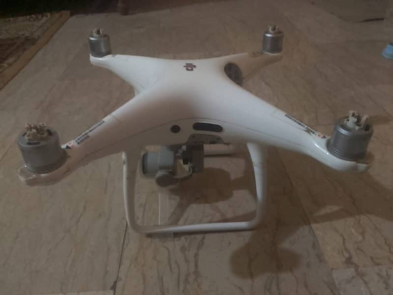 Phantom 4 v2 13