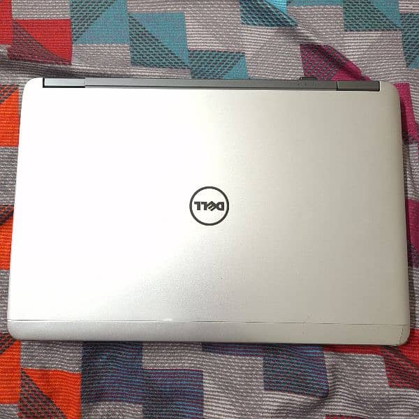 Dell latitude E7240 i5 128gb samsung ssd (serious buyers only) 0