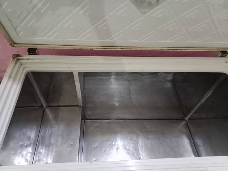 used steel body freezer 0