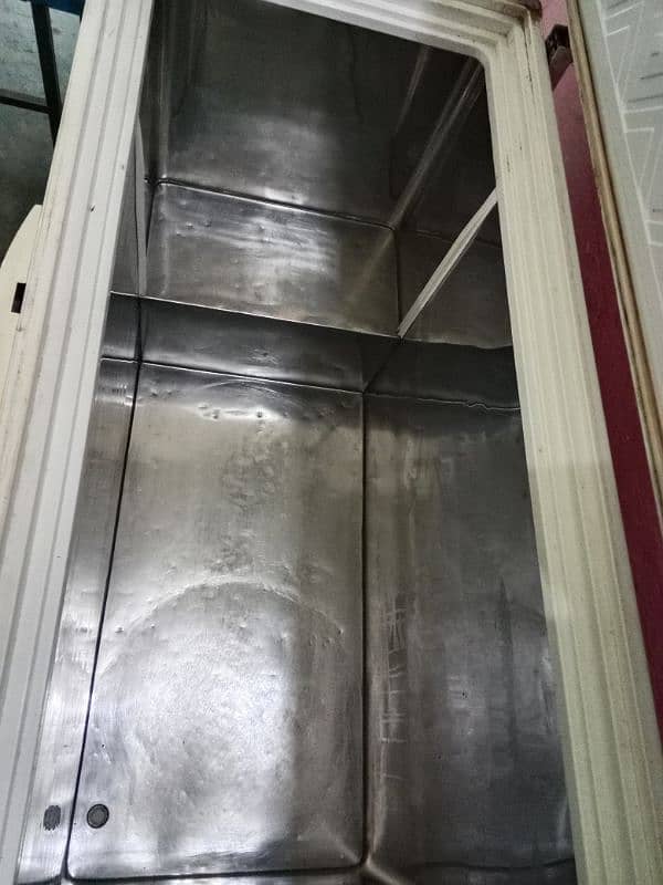 used steel body freezer 3